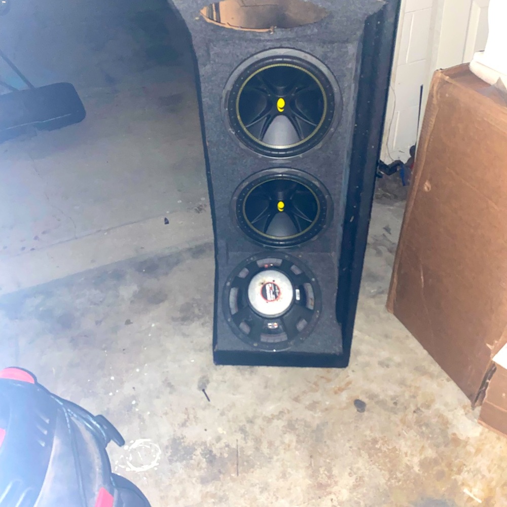 2 Kicker comp 12s and a power acoustic 2300x1 razor amp 200 OBO WILL TO TRADE